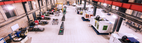 سالن تولید قالب سازی